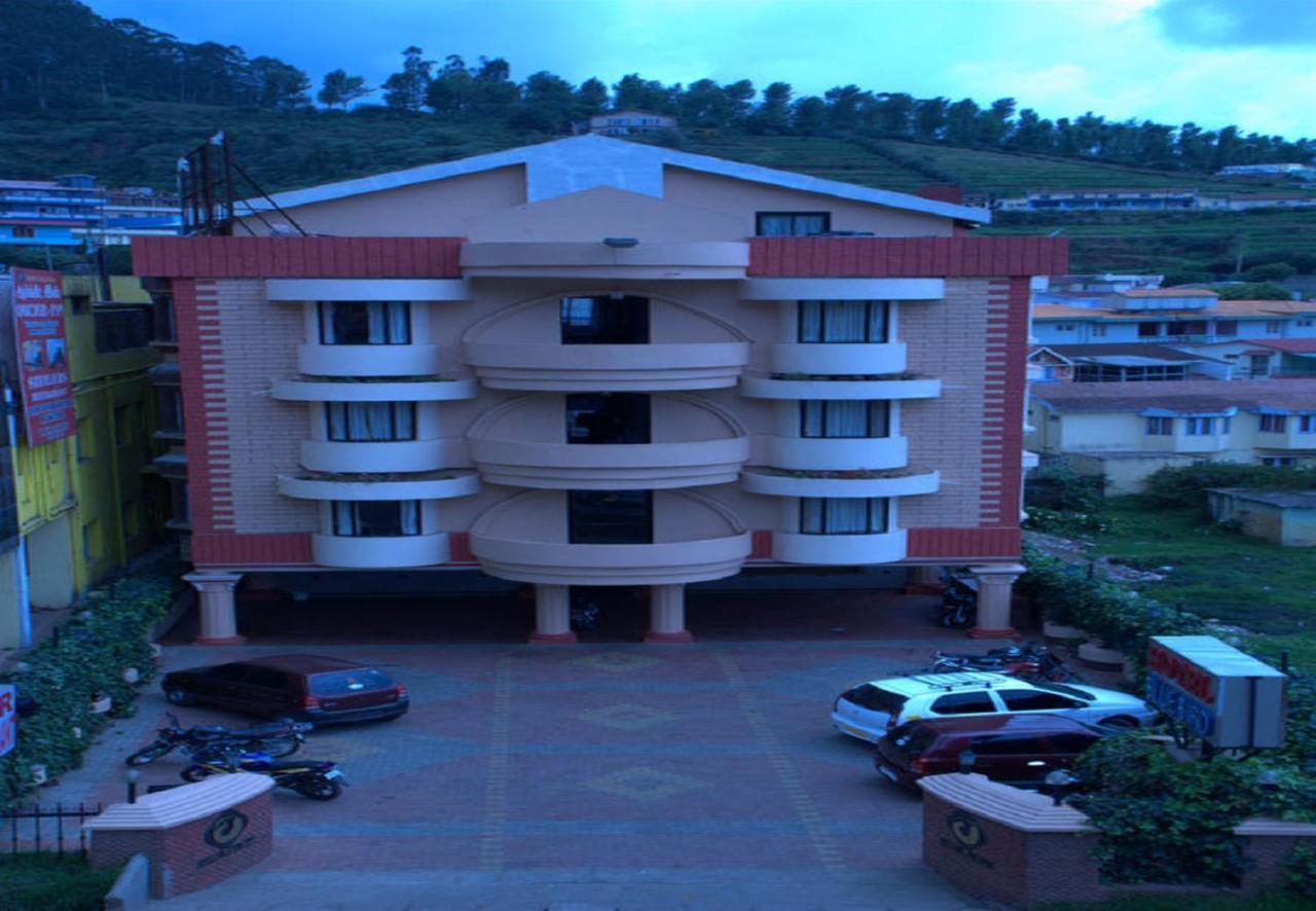 Hotel Blue Bird Ooty Kültér fotó