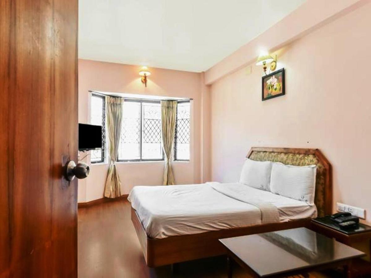 Hotel Blue Bird Ooty Kültér fotó