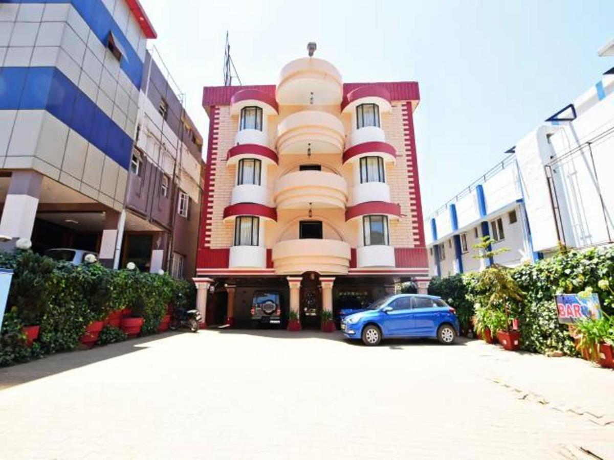 Hotel Blue Bird Ooty Kültér fotó
