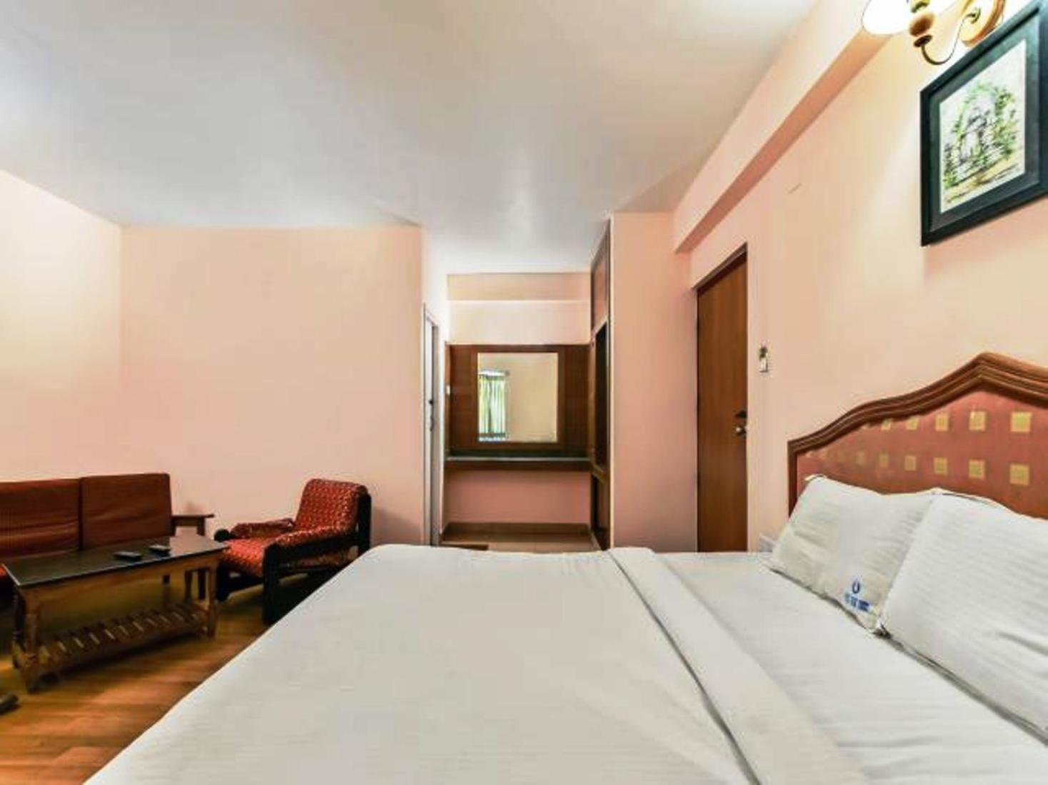 Hotel Blue Bird Ooty Kültér fotó