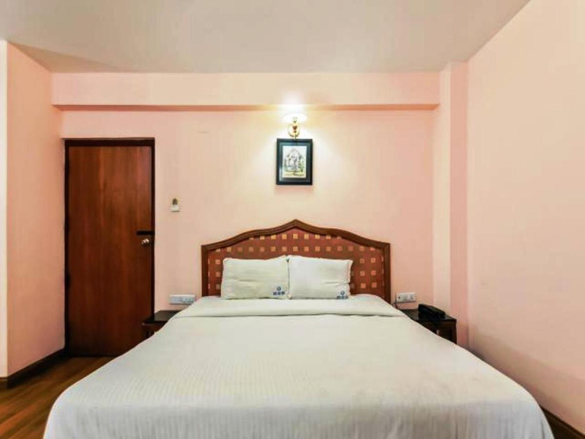 Hotel Blue Bird Ooty Kültér fotó